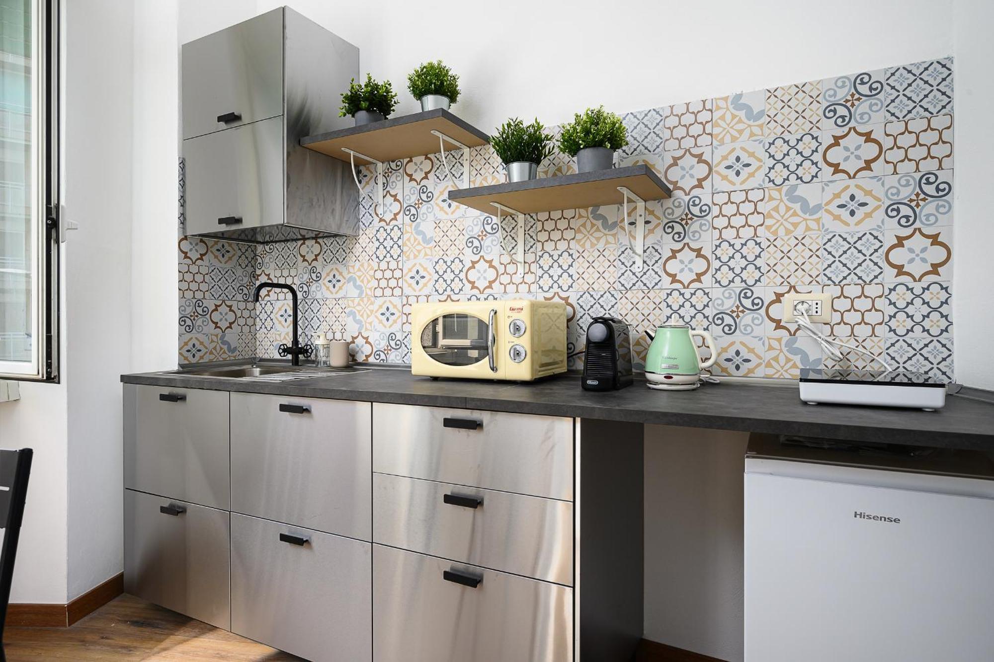 Insubria 8-2 - Monolocale Cool Apartment Милано Екстериор снимка